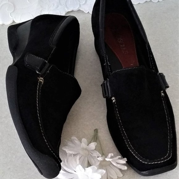 AEROSOLES Shoes - AEROSOLS|  Classic & Sleek Black Genuine Suede Loafers  8 M